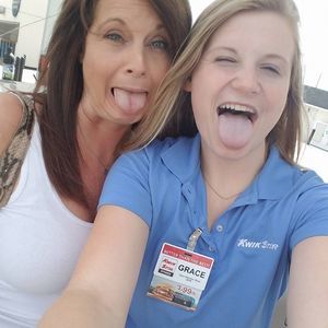 Meet your Posher, Heather